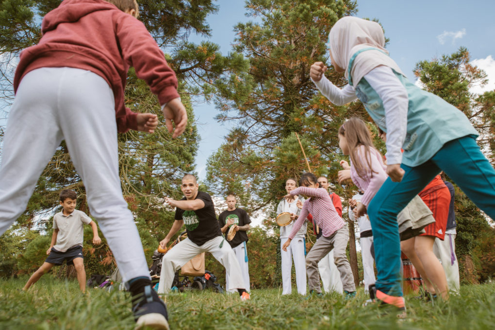 Ginga Training im Kreis der Projekte am Weltkindertag mit Capoeira Freiburg